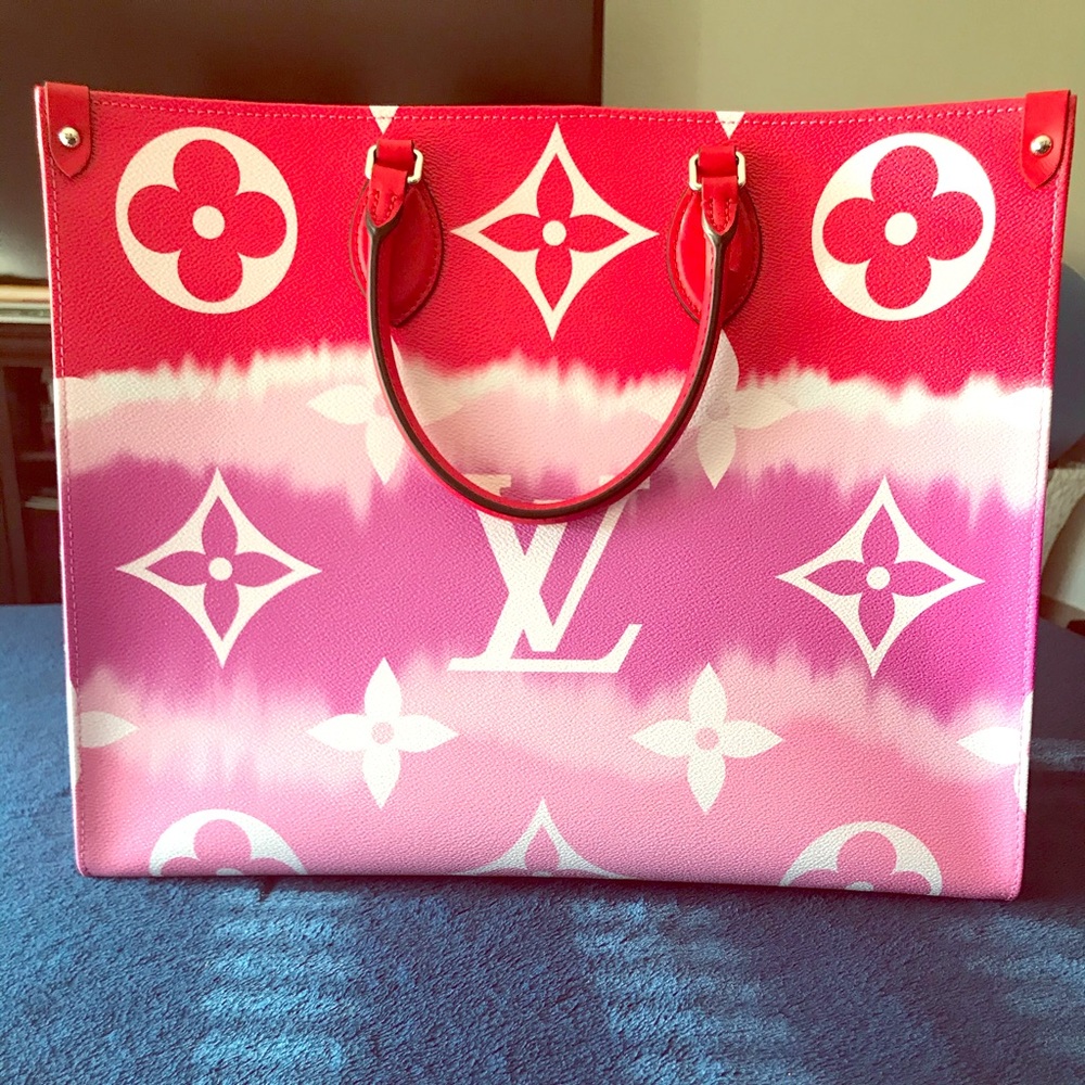 LV ESCALE ONTHEGO GM M45121 Rouge